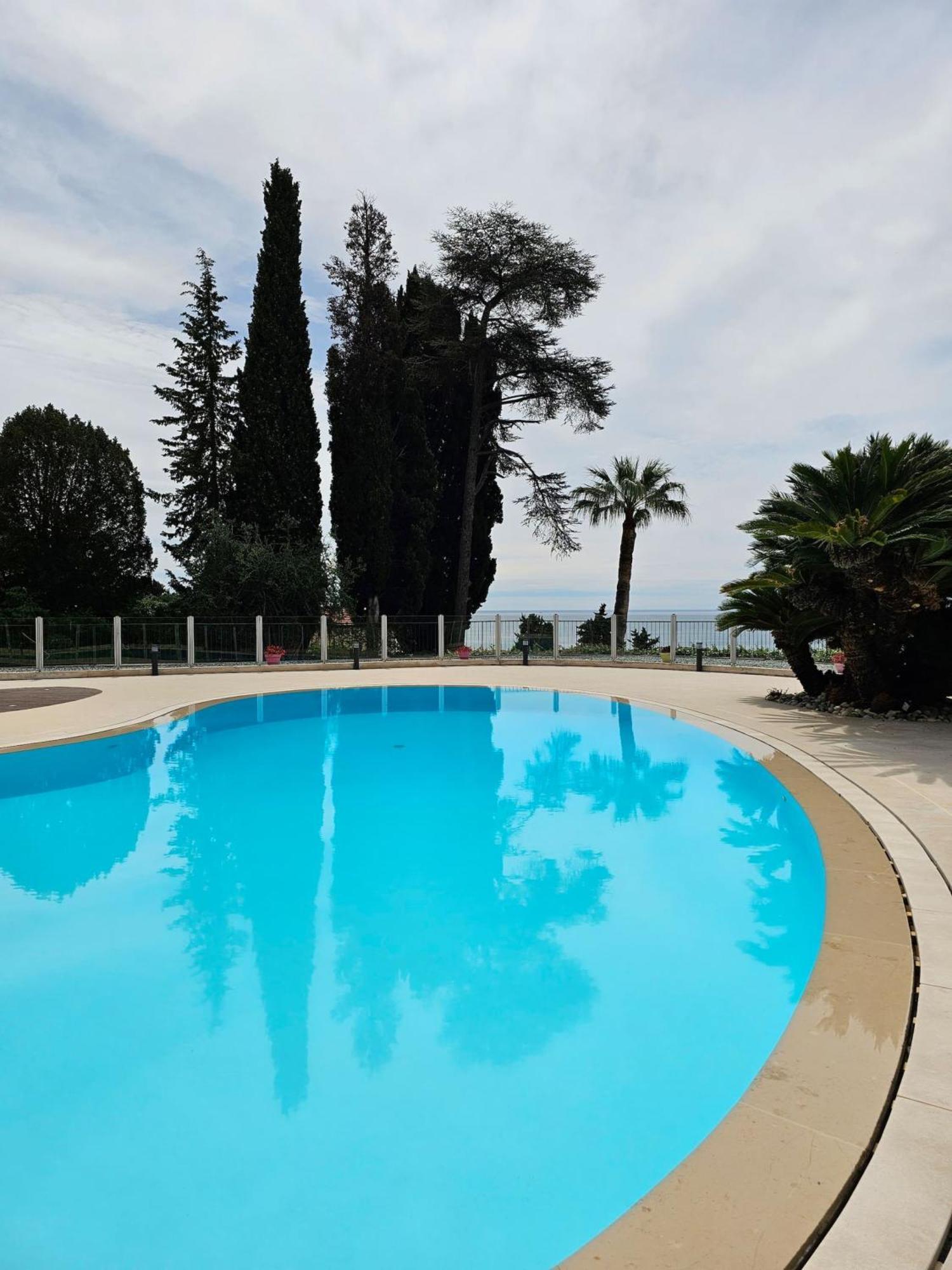 « La Grande Residence » Vue Mer, Piscine Menton Exteriör bild